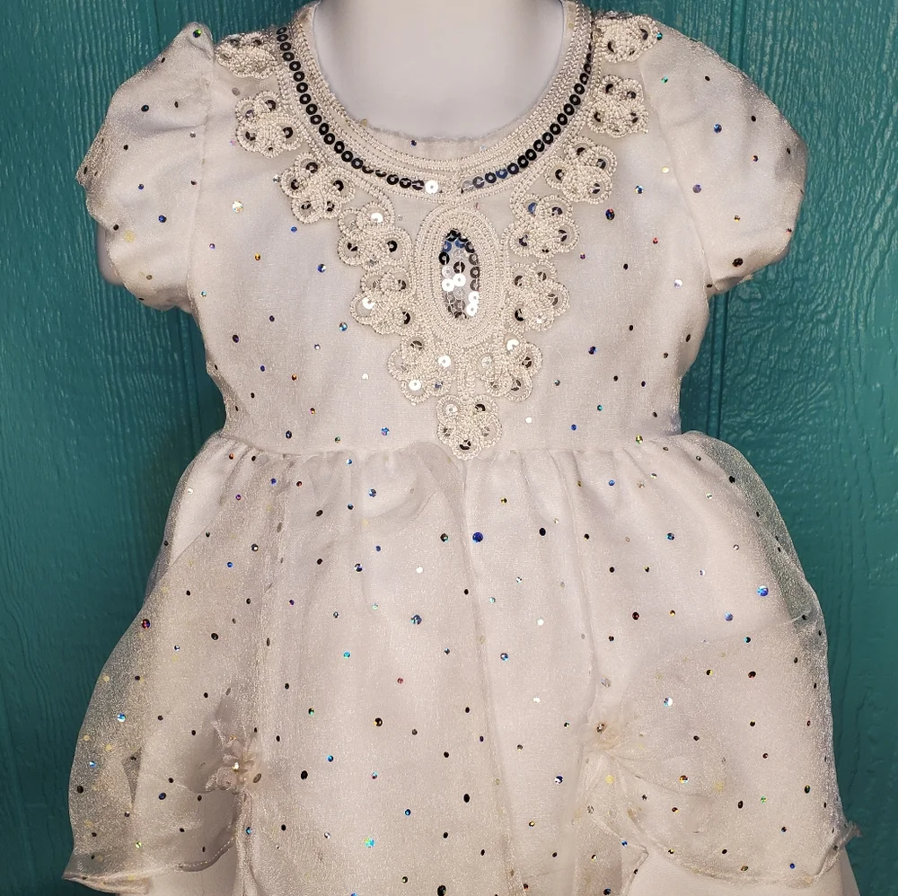 ❤️ New dress  2 pieces short sleeve white silver sequins Baptism various…